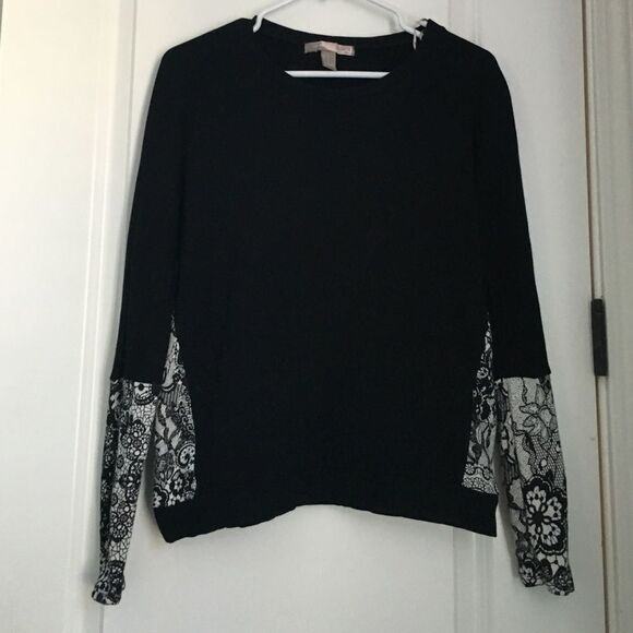 Forever 21 Black sweater‎ - Picture 1 of 5